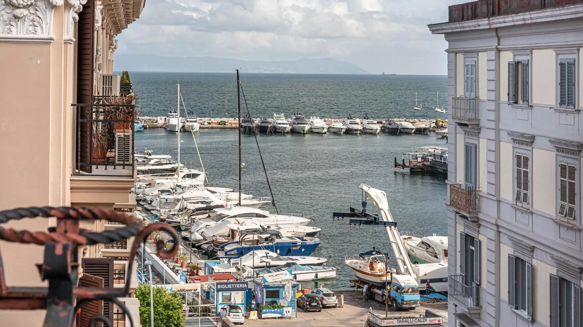 Tribeca Retreat Stunning House By The Sea Apartment Naples Italy
